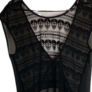 MILLAU SKULL Sheer Top, High / Low, Flowy, Black